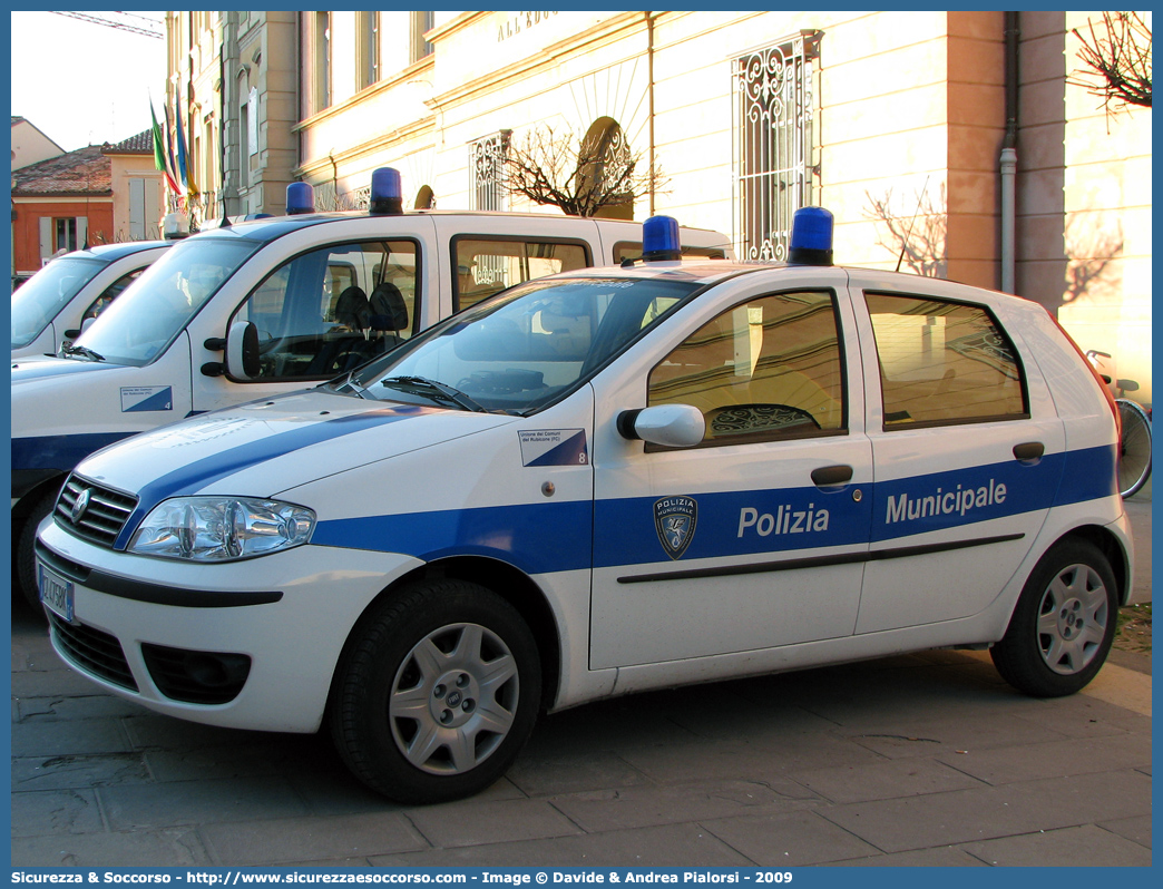 -
Polizia Municipale
Unione Comuni del Rubicone
Fiat Punto III serie
Parole chiave: Polizia;Locale;Municipale;Rubicone;Fiat;Punto