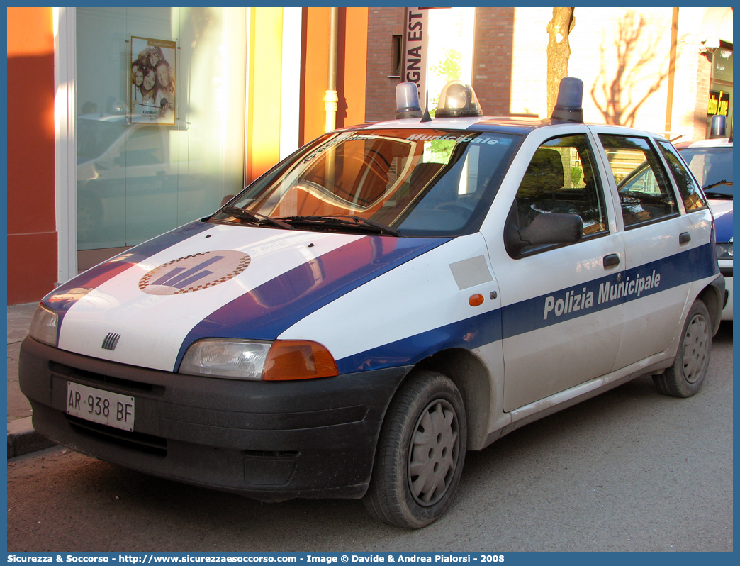 -
Polizia Municipale
Unione Comuni del Rubicone
Fiat Punto I serie
Parole chiave: Polizia;Locale;Municipale;Rubicone;Fiat;Punto