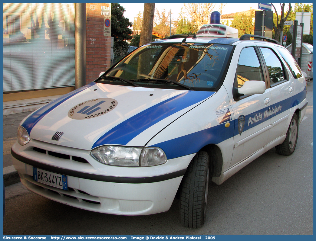 -
Polizia Municipale
Unione Comuni del Rubicone
Fiat Palio Weekend I serie
Parole chiave: Polizia;Locale;Municipale;Rubicone;Fiat;Palio;Weekend