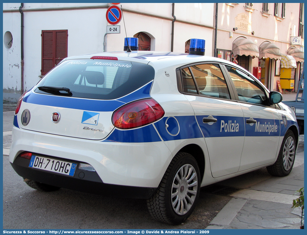 -
Polizia Municipale
Unione Comuni del Rubicone
Fiat Nuova Bravo
Allestitore Focaccia Group S.r.l.
Parole chiave: Polizia;Locale;Municipale;Rubicone;Fiat;Nuova Bravo;Focaccia