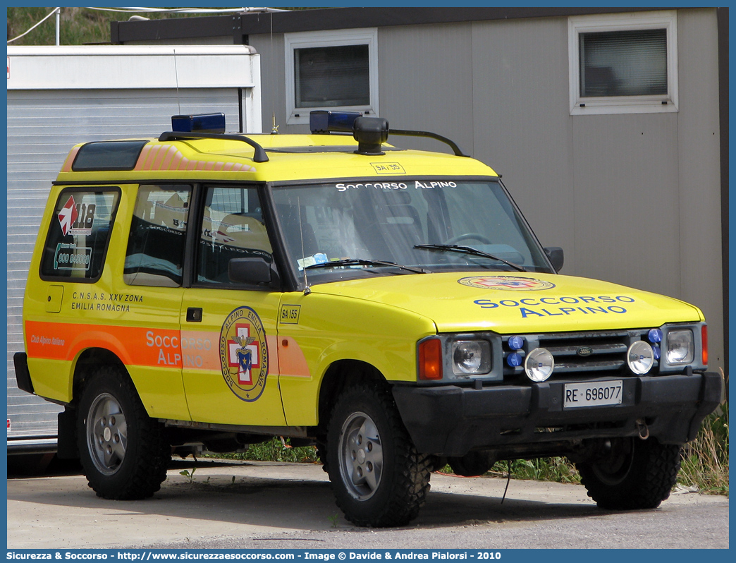 SA 155
Corpo Nazionale
Soccorso Alpino e Speleologico
Delegazione Alpina
XXV Emilia Romagna
Land Rover Discovery I serie
Parole chiave: CNSAS;C.N.S.A.S.;Corpo;Nazionale;Soccorso;Alpino;Speleologico;Emilia;Romagna;SAER;S.A.E.R.;Land Rover;Discovery