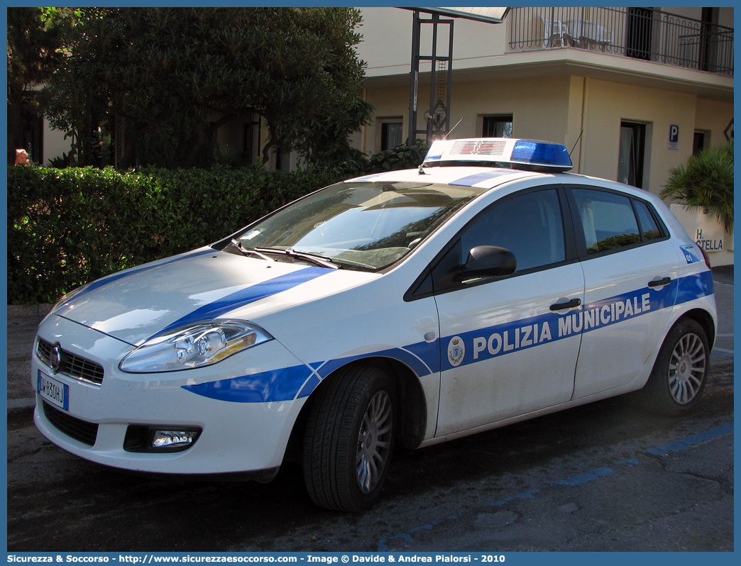 -
Polizia Municipale
Comune di San Salvo
Fiat Nuova Bravo
Parole chiave: Polizia;Locale;Municipale;San Salvo;Fiat;Nuova Bravo