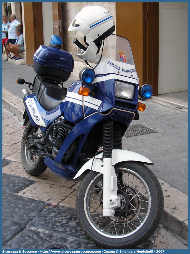 -
Polizia Municipale
Comune di Manfredonia
Moto Guzzi NTX750
Parole chiave: Polizia;Locale;Municipale;Manfredonia;Moto Guzzi;NTX750