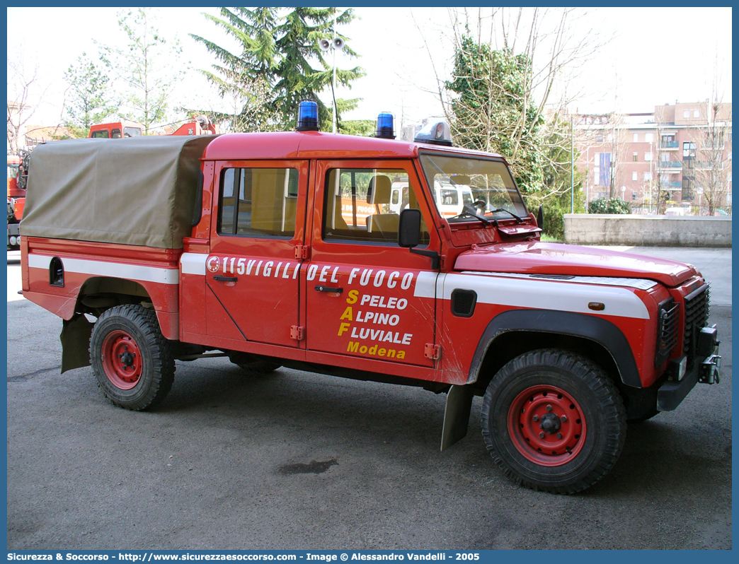 VF 22093
Corpo Nazionale Vigili del Fuoco
Nucleo Speleo Alpino Fluviale
Land Rover Defender 130
Parole chiave: VVF;V.V.F.;Corpo;Nazionale;Vigili;del;Fuoco;Land Rover;Defender;130;SAF;S.A.F.;Speleo;Alpino;Fluviale