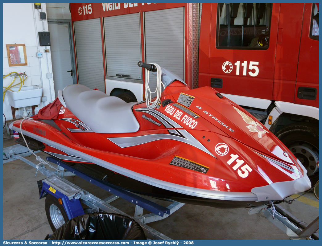 -
Corpo Nazionale Vigili del Fuoco
Nucleo Soccorso Subacqueo e Acquatico
Yamaha Waverunner VX110 Deluxe
Parole chiave: Corpo;Nazionale;Vigili del Fuoco;Vigili;Fuoco;Moto d'Acqua;Moto;Acqua;Acquascooter;Yamaha;Waverunner;VX110;NSSA;N.S.S.A.;Soccorso;Subacqueo;Acquatico;Sommozzatori;Subacquei