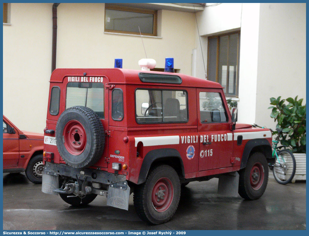 VF 21121
Corpo Nazionale Vigili del Fuoco
Nucleo Portuale
Land Rover Defender 90
Parole chiave: Corpo;Nazionale;Vigili del Fuoco;Vigili;Fuoco;Land Rover;Defender;90;Portuale;Navale;Nautica;Nautico;Nautici;Porti