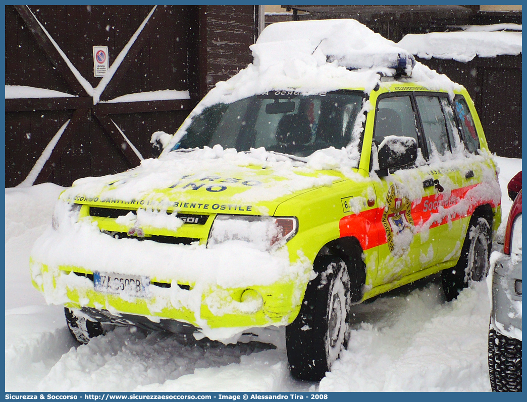 6.3
Corpo Nazionale
Soccorso Alpino e Speleologico
Delegazione Alpina VI Orobica
Mitsubishi Pajero Pinin LWB
Parole chiave: CNSAS;C.N.S.A.S.;Corpo;Nazionale;Soccorso;Alpino;Speleologico;Lombardia;SASL;S.A.S.L.;Mitsubishi;Pajero;Pinin;LWB