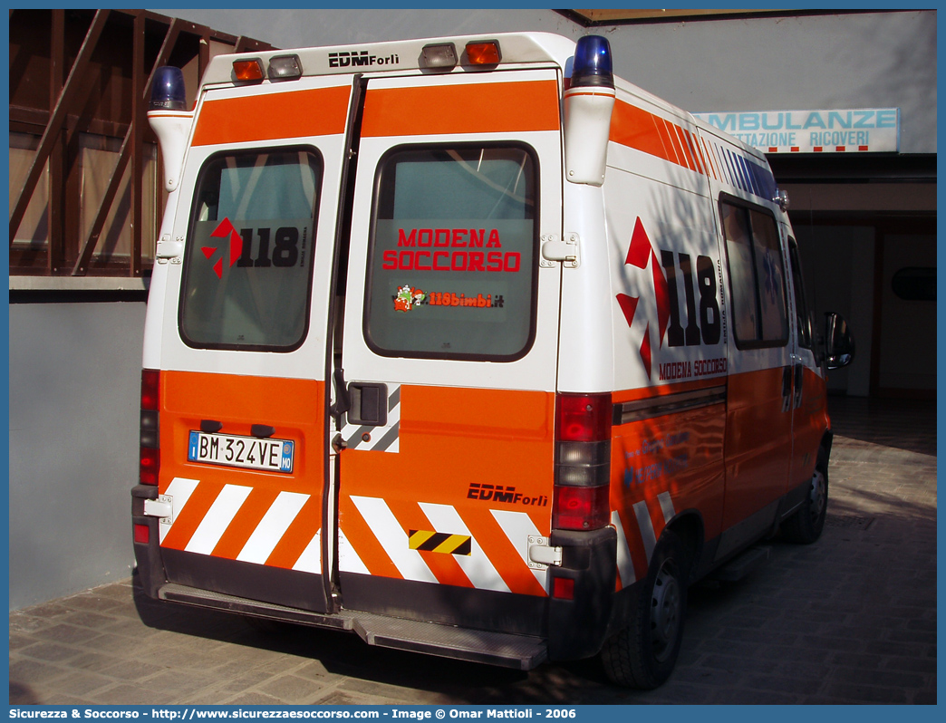 -
118 Modena Soccorso
Fiat Ducato II serie
Allestitore EDM S.r.l.
Parole chiave: 118;Modena;Soccorso;Ambulanza;Fiat;Ducato;EDM;E.D.M.