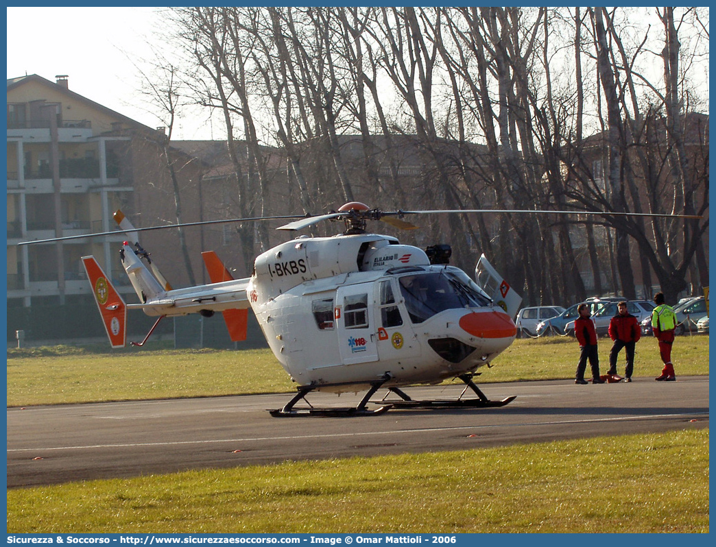 I-BKBS
118 Regione Lombardia
EuroCopter BK117C1
Base di Brescia
Parole chiave: 118;SSUEm;S.S.U.Em.;AREU;A.R.E.U.;Lombardia;Brescia;EuroCopter;BK117;BK;117;I-BKBS;Elicottero;Elisoccorso