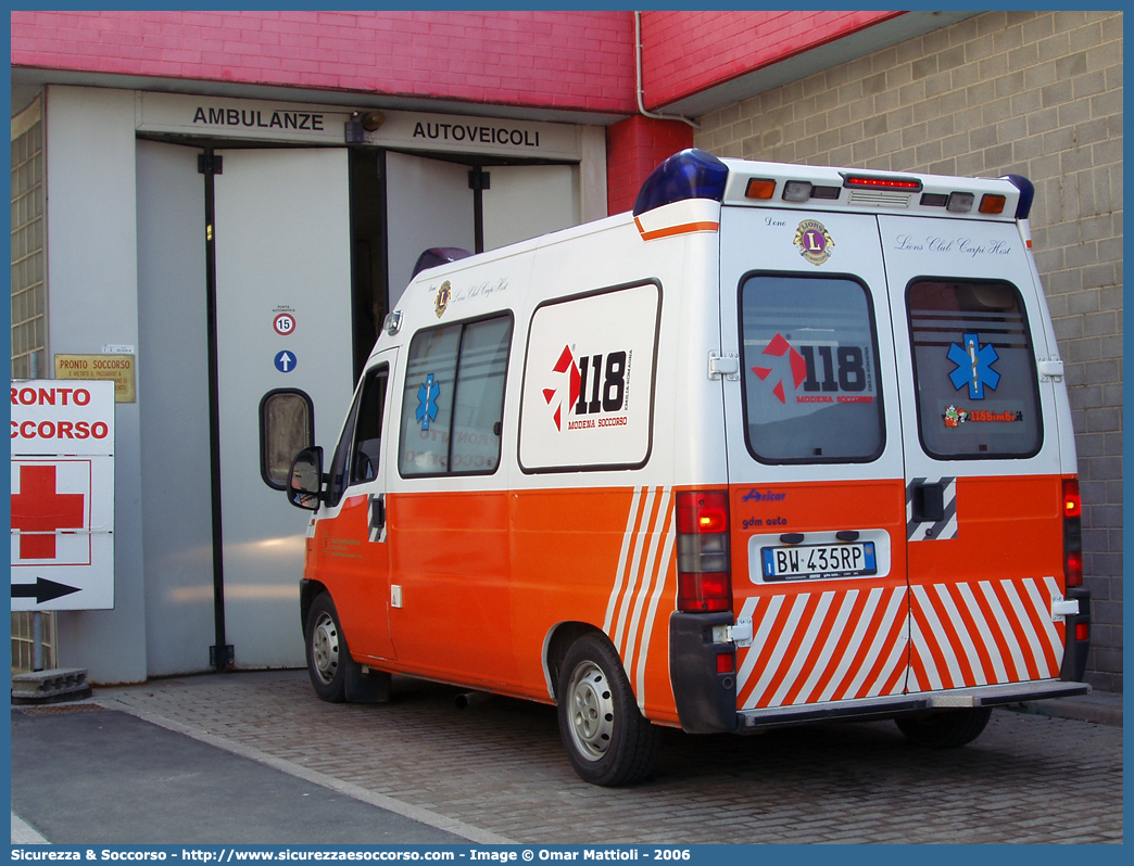 -
118 Modena Soccorso
Fiat Ducato II serie
Parole chiave: 118;Modena;Soccorso;Ambulanza;Fiat;Ducato