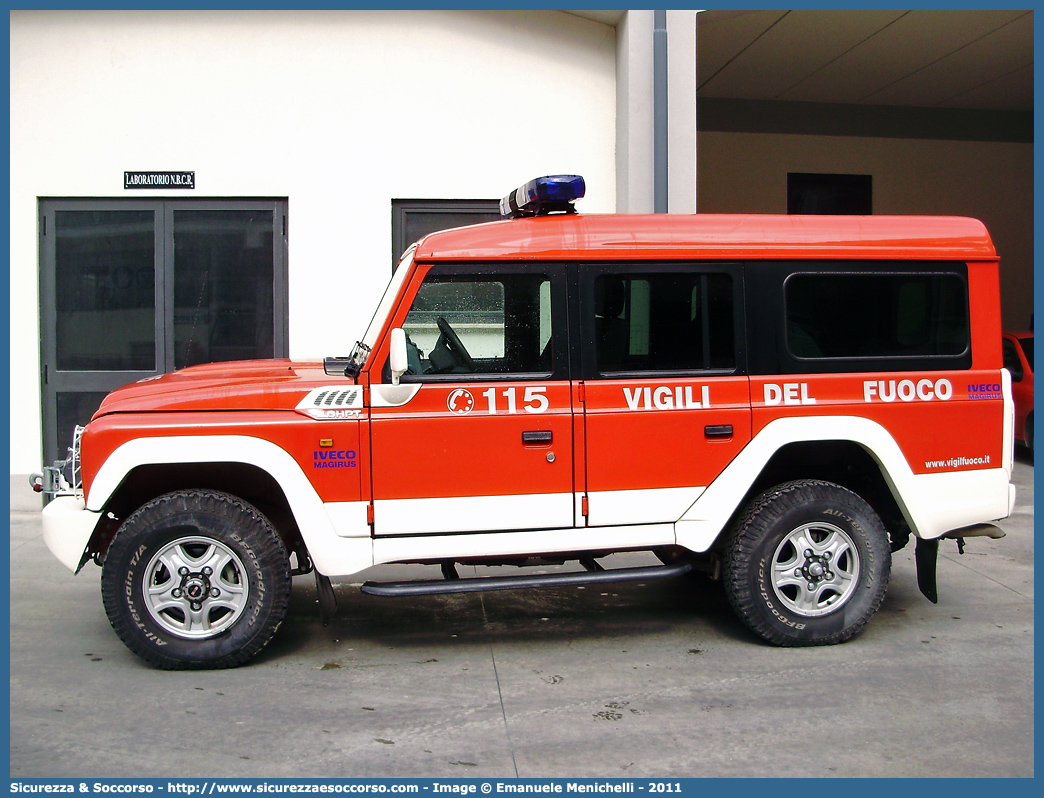 VF 25394
Corpo Nazionale Vigili del Fuoco
Iveco Massif
(variante)
Parole chiave: VVF;V.V.F.;Corpo;Nazionale;Vigili;del;Fuoco;Iveco;Massif