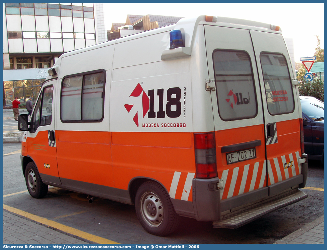 MO 1608
118 Modena Soccorso
Fiat Ducato II serie
Parole chiave: 118;Modena;Soccorso;Ambulanza;Fiat;Ducato