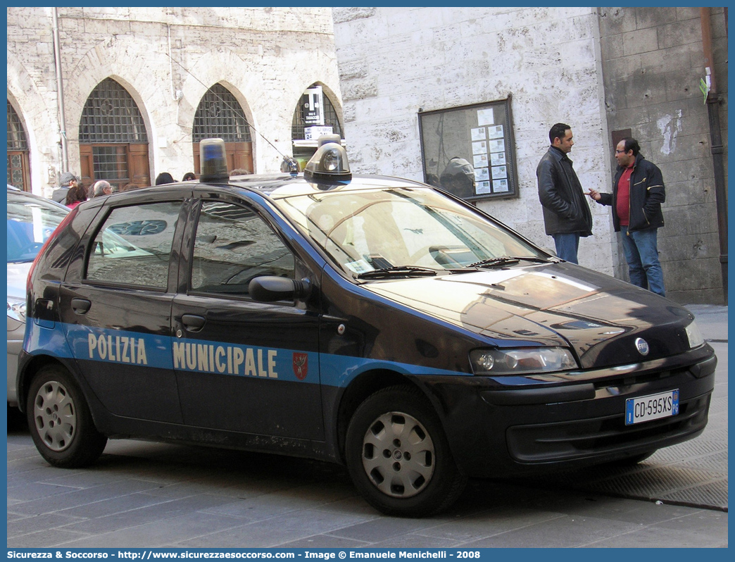 -
Polizia Municipale
Comune di Perugia
Fiat Punto II serie
Parole chiave: Polizia;Locale;Municipale;Perugia;Fiat;Punto