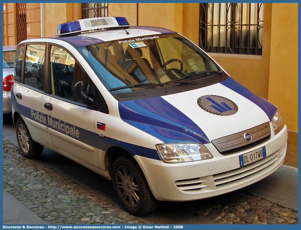 -
Polizia Municipale
Comune di Sassuolo
Fiat Multipla II serie
Parole chiave: Polizia;Locale;Municipale;Sassuolo;Fiat;Multipla