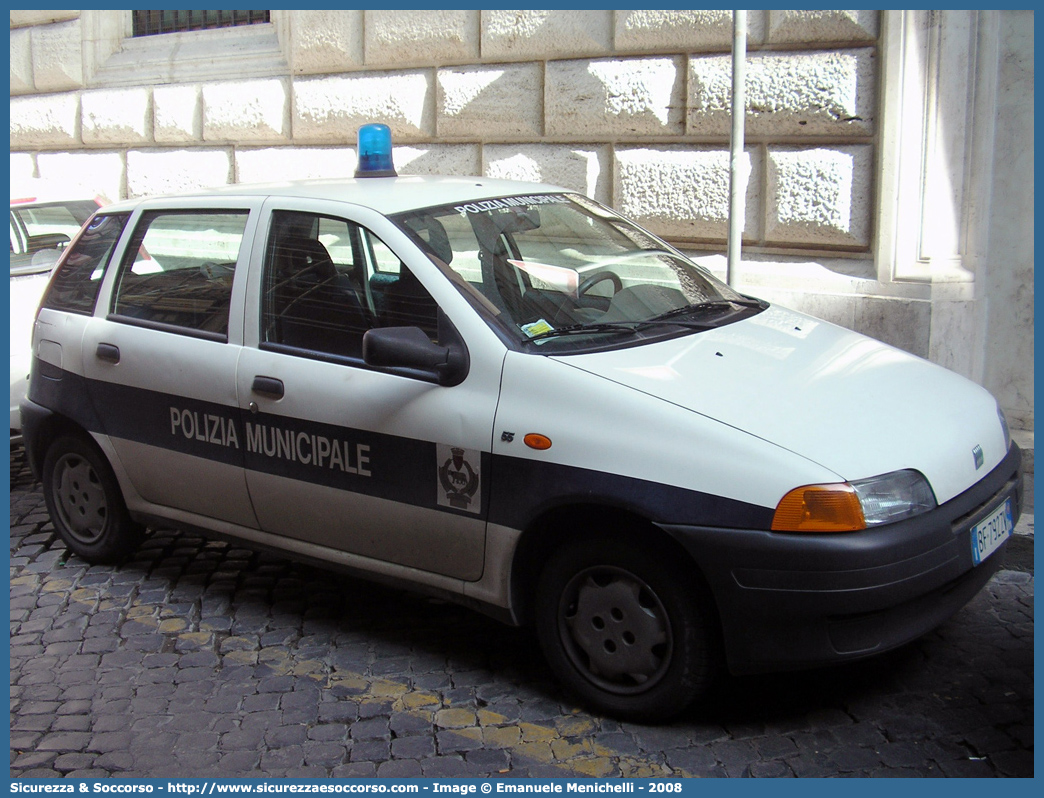 -
Polizia Municipale
Comune di Roma
Fiat Punto I serie
Parole chiave: Polizia;Locale;Municipale;Roma;Fiat;Punto