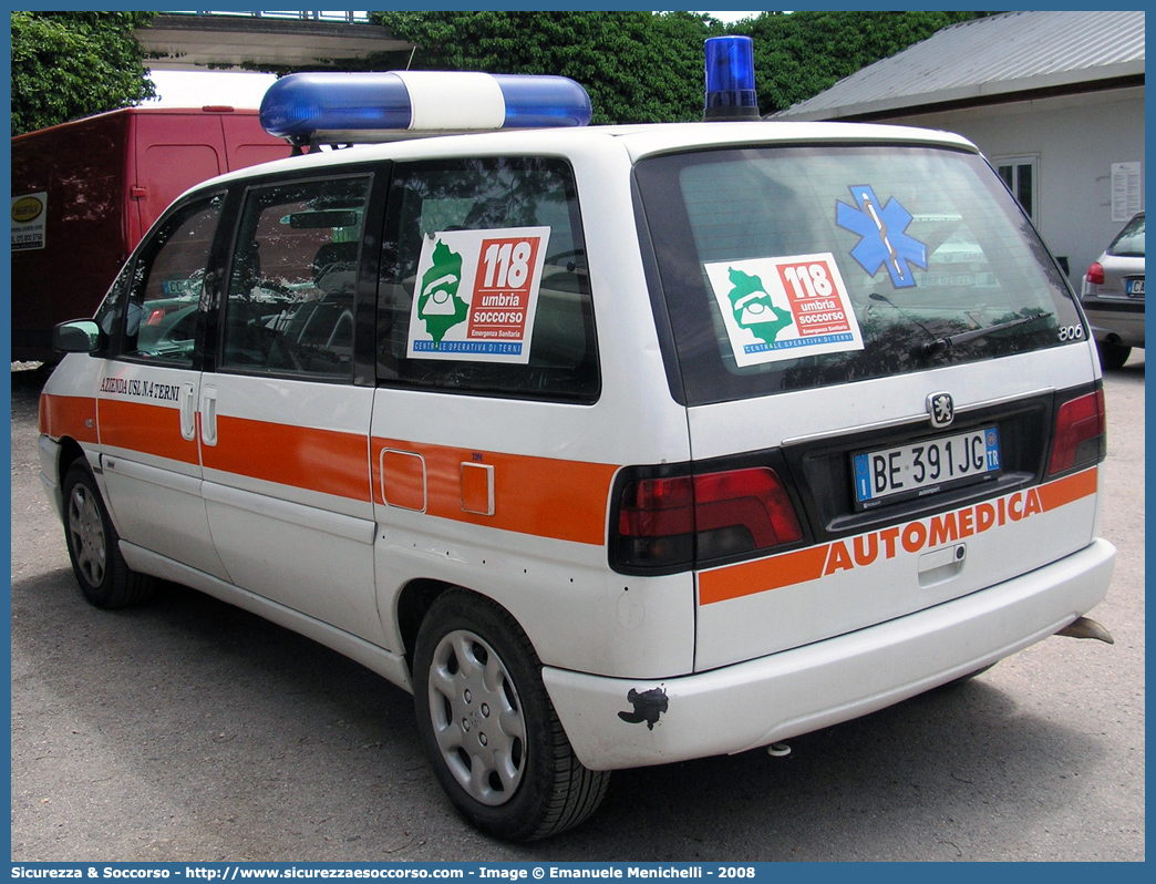 -
118 Umbria Soccorso
Azienda USL Umbria 2
Peugeot 806
Allestitore Bollanti S.r.l.
Parole chiave: 118;Umbria;Soccorso;Terni;Automedica;Peugeot;806