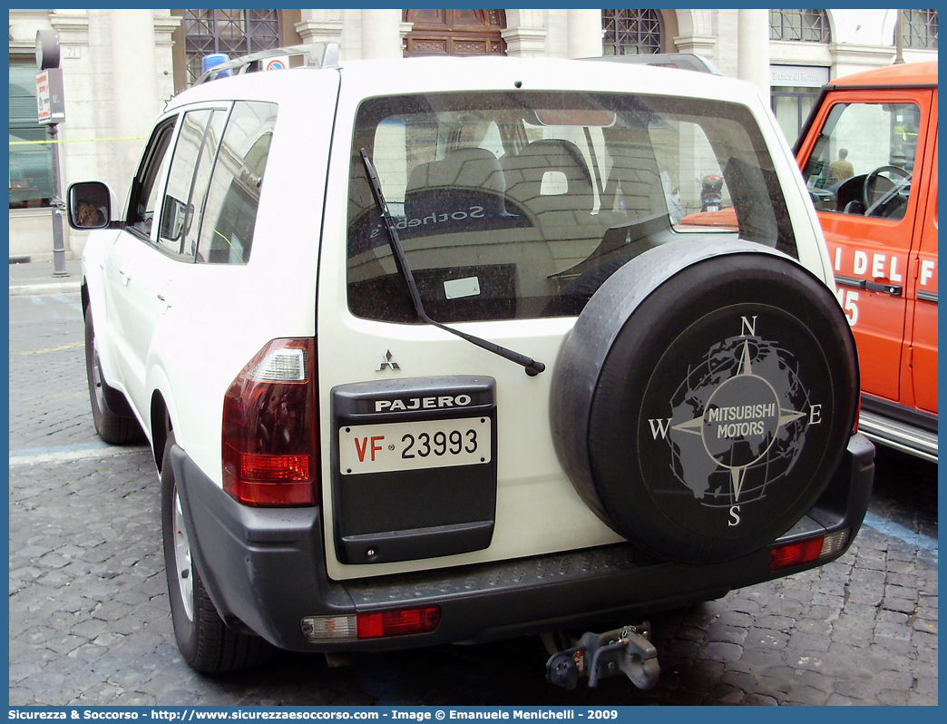 VF 23993
Corpo Nazionale Vigili del Fuoco
Mitsubishi Pajero LWB III serie restyling
Parole chiave: VF;VVF;V.F.;V.V.F.;Corpo;Nazionale;Vigili del Fuoco;Vigili;Fuoco;Mitsubishi;Pajero;LWB