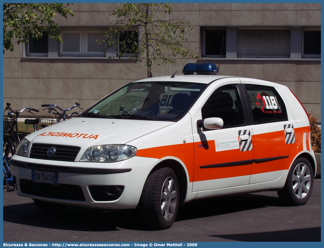 PC 0248
118 Piacenza Soccorso
Fiat Punto III serie
Allestitore Vision S.r.l.
(variante)
Parole chiave: 118;Piacenza;Soccorso;Automedica;Fiat;Punto;Vision