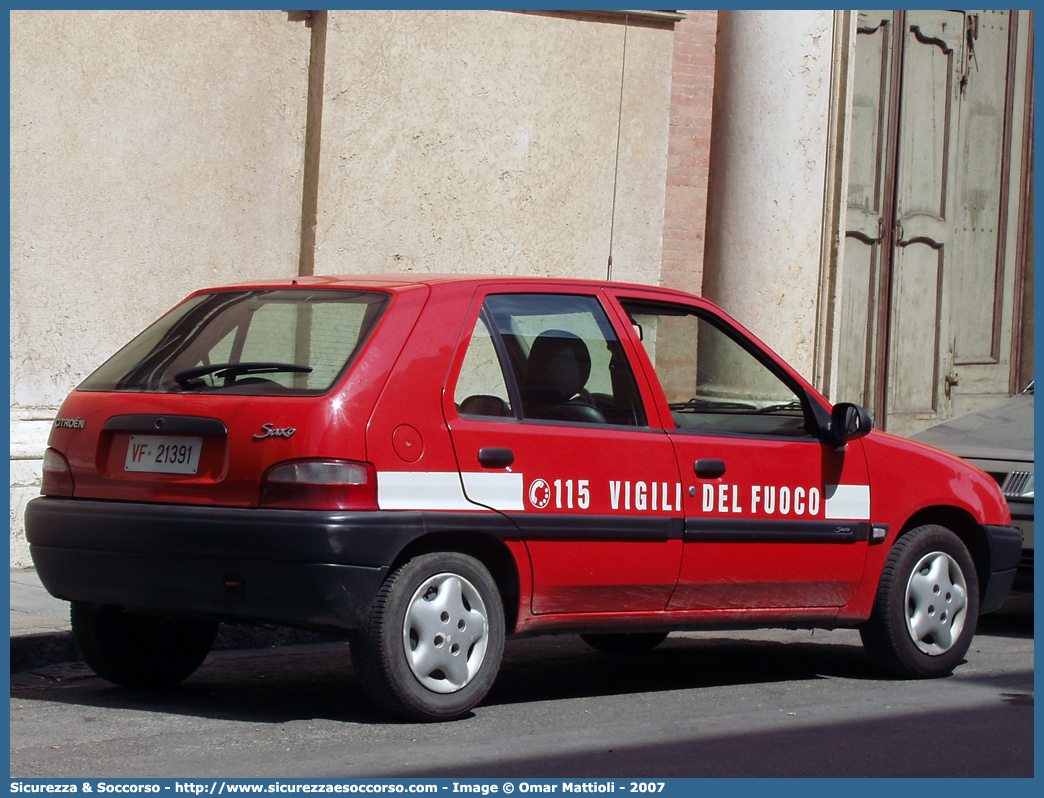 VF 21391
Corpo Nazionale Vigili del Fuoco
Citroen Saxo II serie
Parole chiave: VF;VVF;V.F.;V.V.F.;Corpo;Nazionale;Vigili del Fuoco;Vigili;Fuoco;Citroen;Saxo