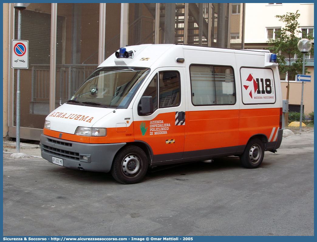 MO 1614
118 Modena Soccorso
Fiat Ducato II serie
Parole chiave: 118;Modena;Soccorso;Ambulanza;Fiat;Ducato