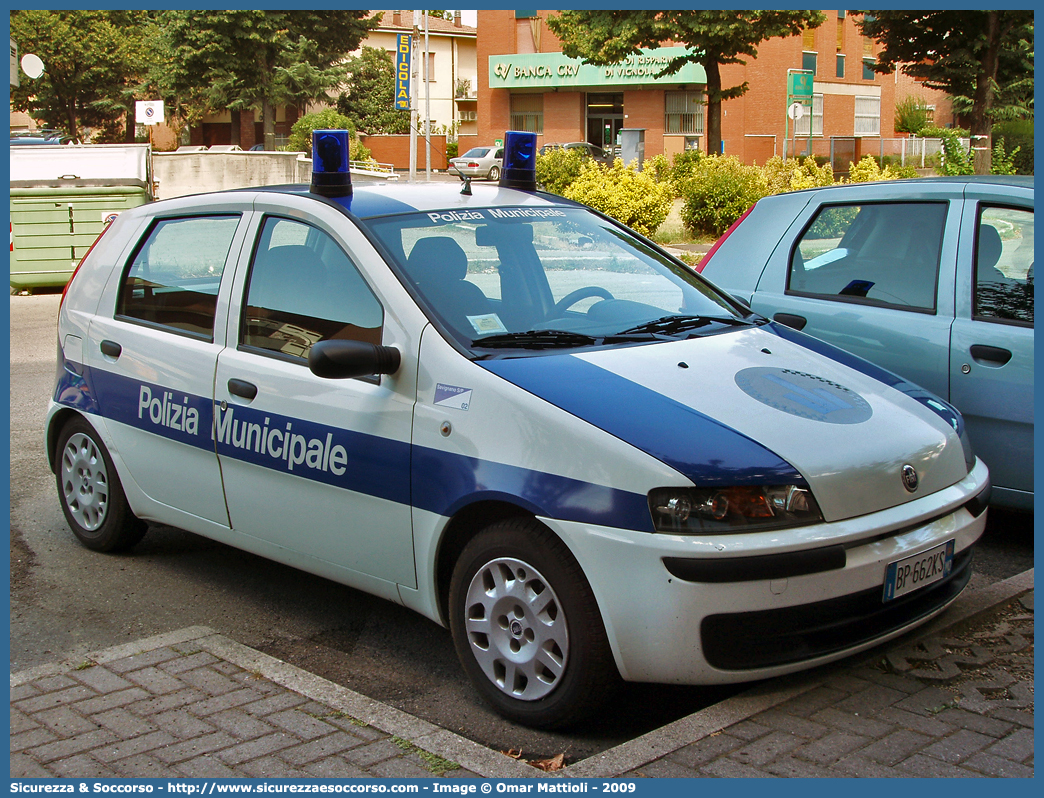 -
Polizia Municipale
Comune di Savignano sul Panaro
Fiat Punto II serie
Parole chiave: Polizia;Locale;Municipale;Savignano sul Panaro;Fiat;Punto