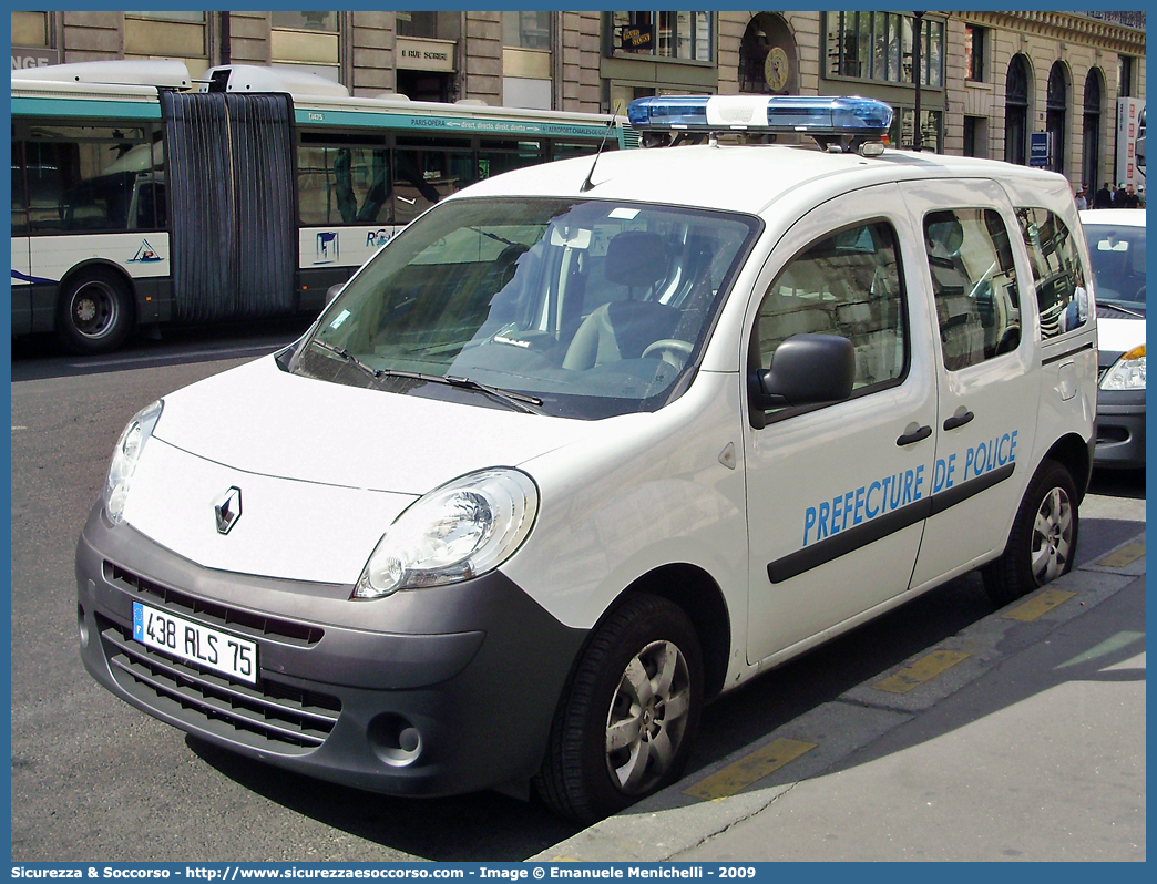 -
République Française
Prefecture de Police
Renault Kangoo III generation
Parole chiave: Repubblica;Francese;République;Française;Prefecture;Police;Renault;Kangoo