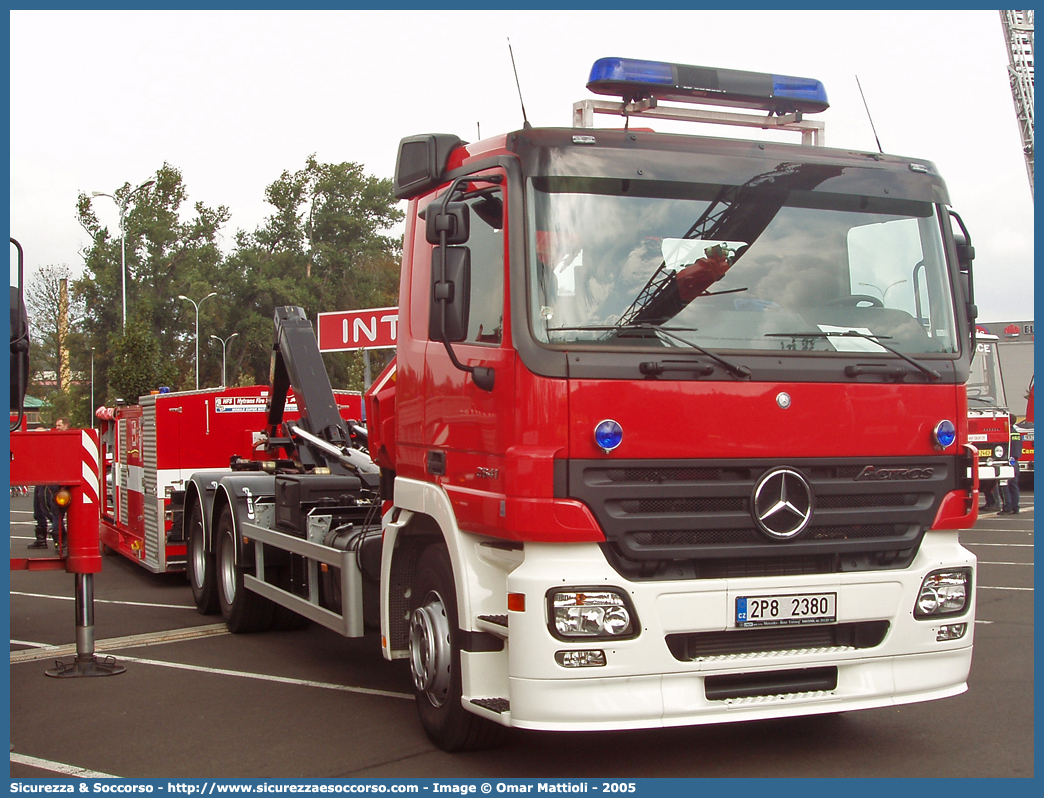 -
Ceská Republika
Hasičský Záchranný Sbor
Mercedes Benz Actros 2641 
Parole chiave: Ceská;Republika;Hasičský;Záchranný;Sbor;Hasiči;Mercedes Benz;Actros;2641