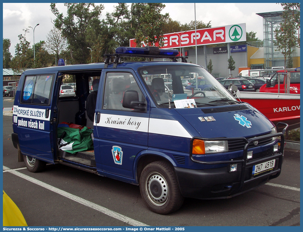 -
Ceská Republika
Záchranné Vozidlo Horské Služby
Volkswagen Transporter T4
Parole chiave: Ceská;Republika;Záchranné;Vozidlo;Horské;Služby;Volkswagen;Transporter;T4