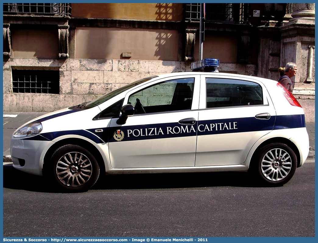 -
Polizia di Roma Capitale
Fiat Grande Punto
Parole chiave: Polizia Municipale;Polizia Locale;Roma;Roma Capitale;Fiat;Grande Punto