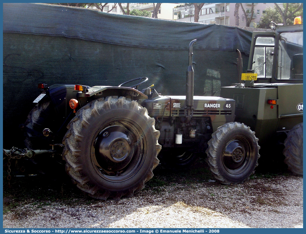 EI 355486
Esercito Italiano
Same Ranger 45
Parole chiave: EI;E.I.;Esercito;Italiano;Mezzi da Cantiere;Trasporto Materiali;Supporto Logistico;Same;Ranger 45