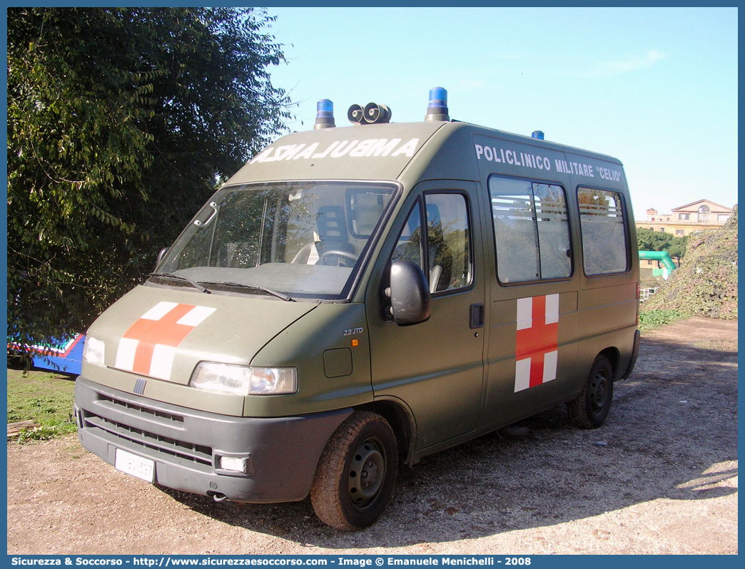 EI BG397
Esercito Italiano
Sanità Militare
Policlinico Militare "Celio"
Fiat Ducato II serie
Allestitore Bollanti S.r.l.
Parole chiave: EI;E.I.;Esercito;Italiano;Sanità;Militare;Fiat;Ducato;Ambulanza;Policlinico;Militare;Celio;Bollanti