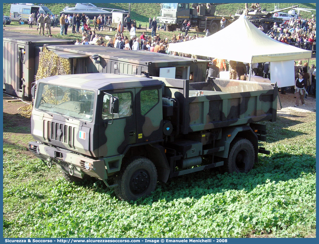 -
Esercito Italiano
Astra SM44.30 Dumper
con cabina ribassata aviotrasportabile
Parole chiave: EI;E.I.;Esercito;Italiano;Mezzi;da;Cantiere;Trasporto;Materiali;Supporto;Logistico;Astra;SM;44.30