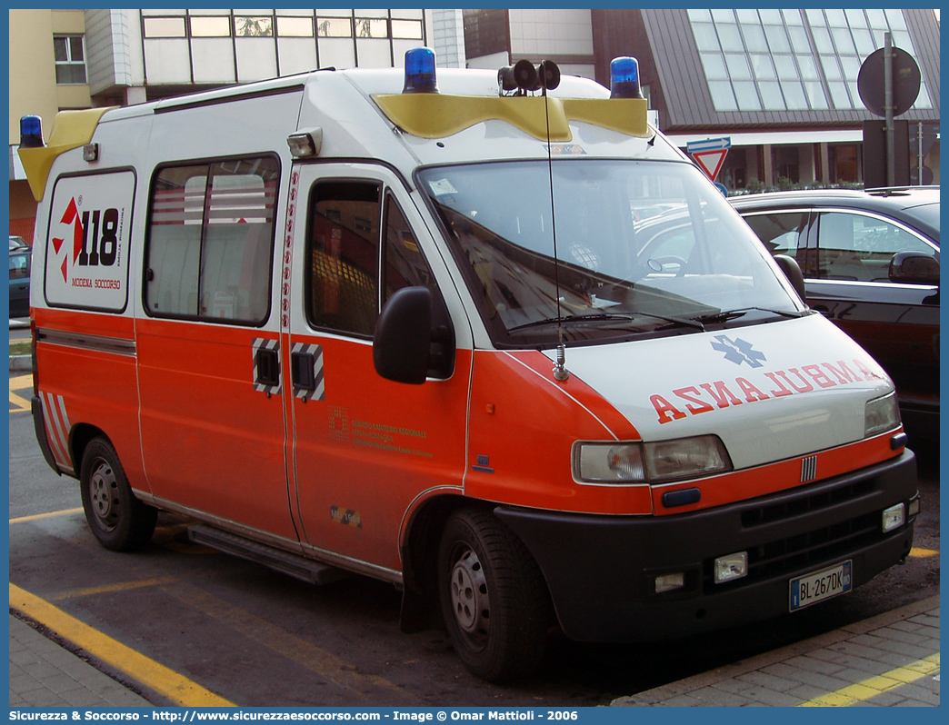 MO 1904
118 Modena Soccorso
Fiat Ducato II serie
Parole chiave: 118;Modena;Soccorso;Ambulanza;Fiat;Ducato