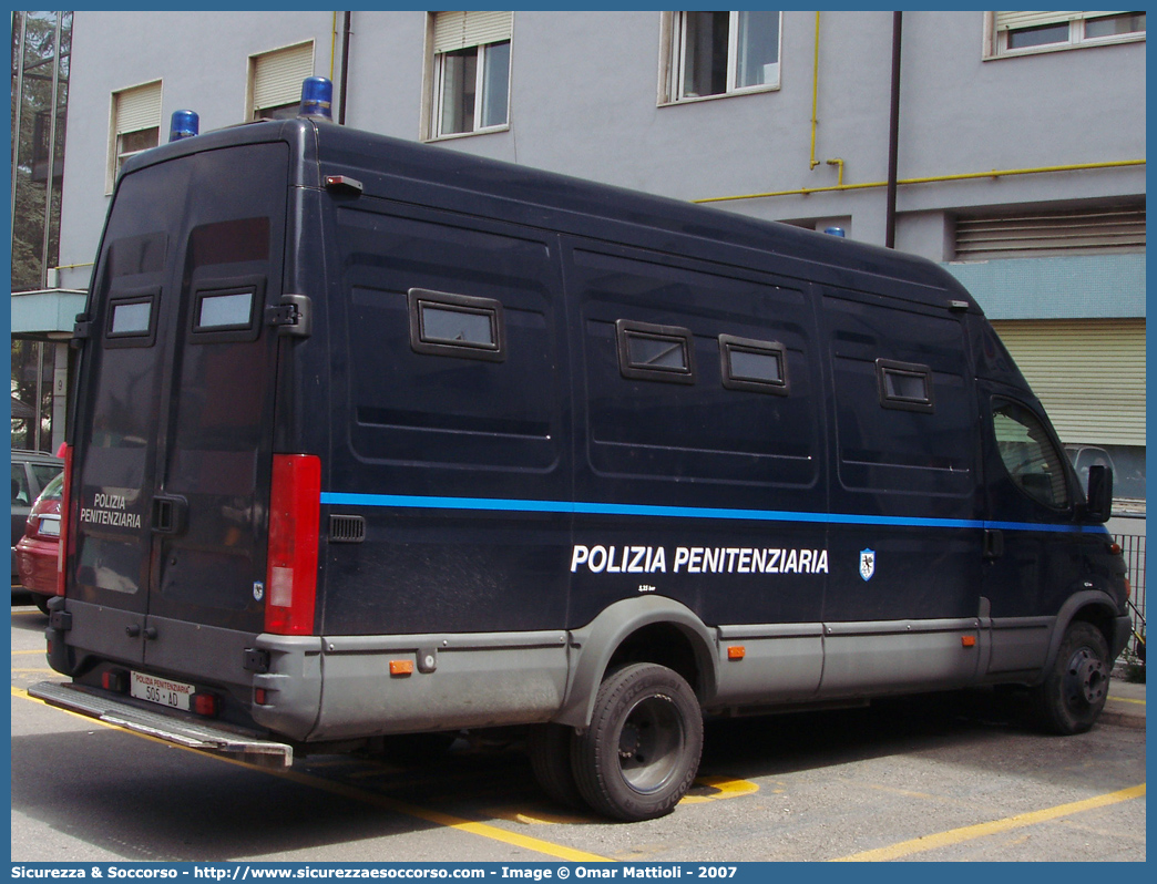 Polizia Penitenziaria 505AD
Polizia Penitenziaria
Iveco Daily 60C15 III serie
Parole chiave: PolPen;Pol.Pen.;AdiC;A.diC.;Agenti di Custodia;Polizia Penitenziaria;Iveco;Daily;60C15;III serie;505AD