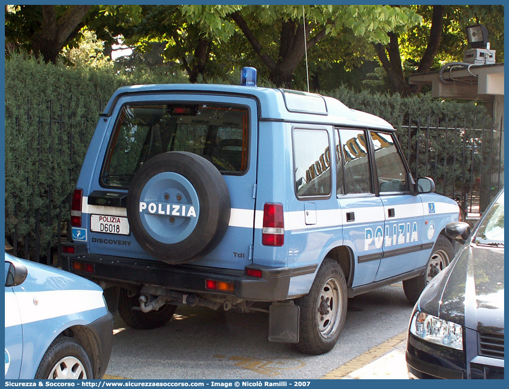 Polizia D6018
Polizia di Stato
Polizia Stradale
Land Rover Discovery I serie
Parole chiave: Polizia di Stato;Polizia;PS;P.S.;Stradale;Land Rover;Discovery;D6018