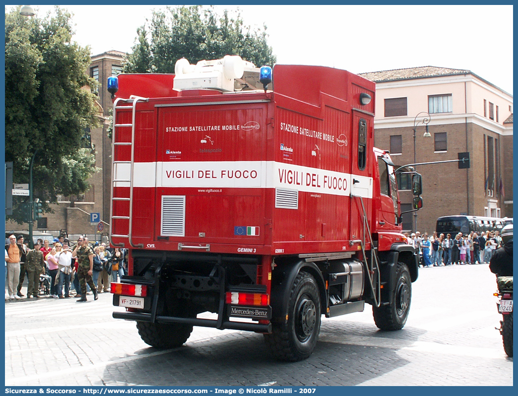 VF 21791
Corpo Nazionale Vigili del Fuoco
Nucleo Telecomunicazioni Radio
Mercedes Benz Unimog U500
Parole chiave: Corpo;Nazionale;Vigili del Fuoco;Vigili;Fuoco;Mercedes Benz;Unimog;U500;U 500;Telecomunicazioni;Tele Comunicazioni;Radio