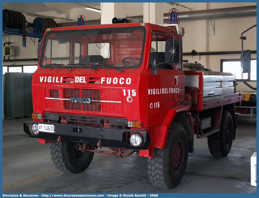 VF 14630
Corpo Nazionale Vigili del Fuoco
Iveco 80-16
Parole chiave: VVF;V.V.F.;Corpo;Nazionale;Vigili;del;Fuoco;Iveco;80-16;80.16;80;16