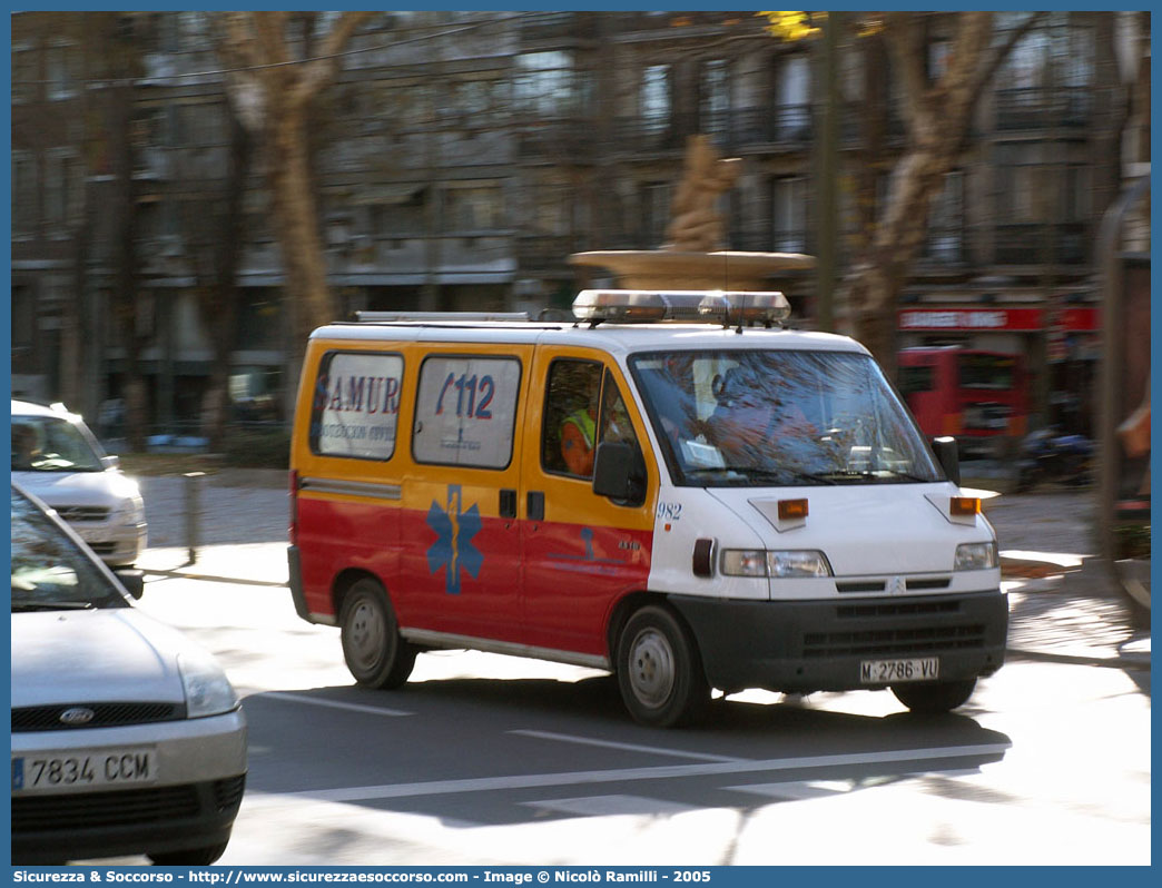 982
Reino de España
SAMUR
Citroen Jumper I generation
Parole chiave: Regno di Spagna;Spagna;Espana;España;Reino de España;SAMUR;S.A.M.U.R.;Asistencia;Municipal;Urgencia;Rescate;Citroen;Jumper