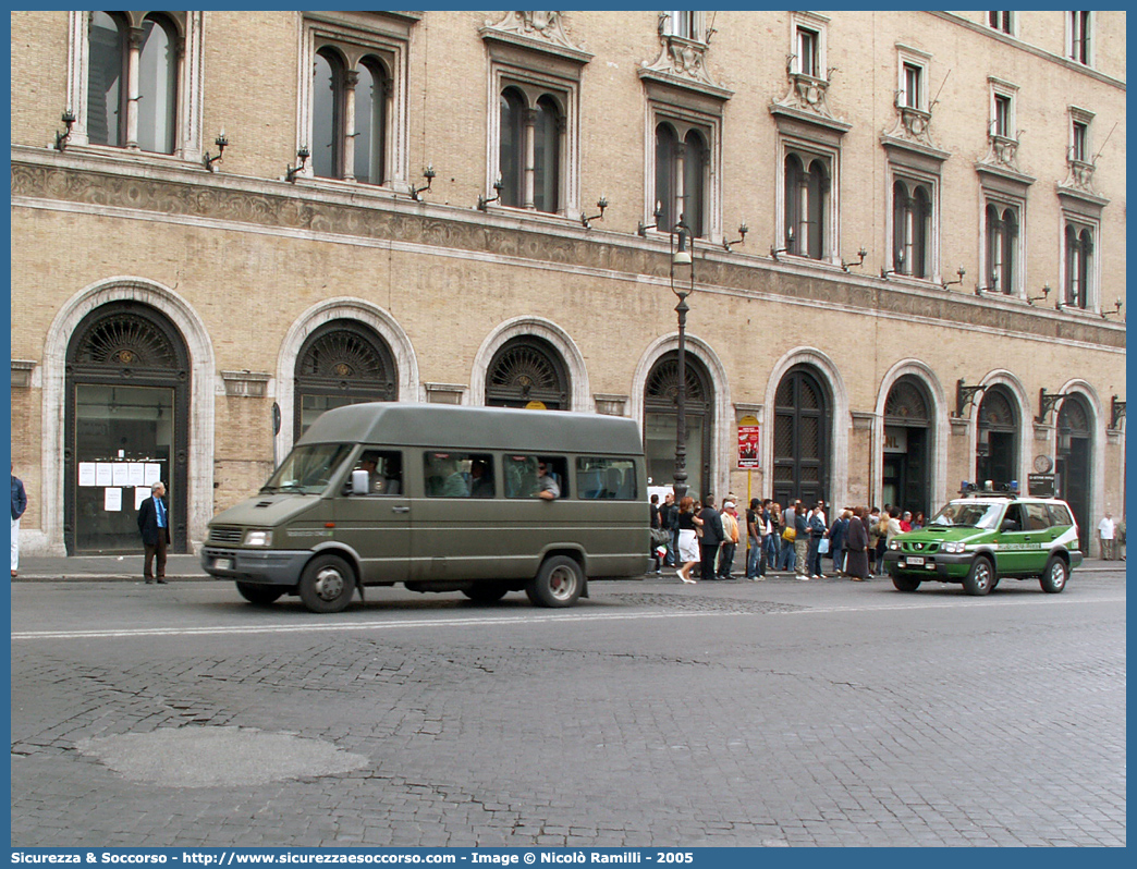 CFS 075AC
Corpo Forestale dello Stato
Iveco Daily 40-10 II serie
Parole chiave: Corpo;Forestale;Stato;Corpo Forestale dello Stato;CFS;C.F.S.;Iveco;Daily;40-10