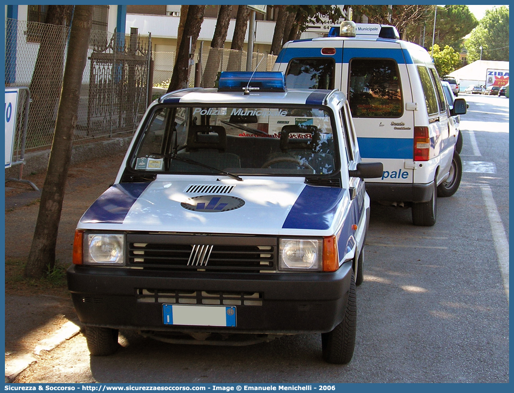 -
Polizia Municipale
Comune di Riccione
Fiat Panda II serie
Parole chiave: Polizia;Municipale;Locale;Riccione;Fiat;Panda