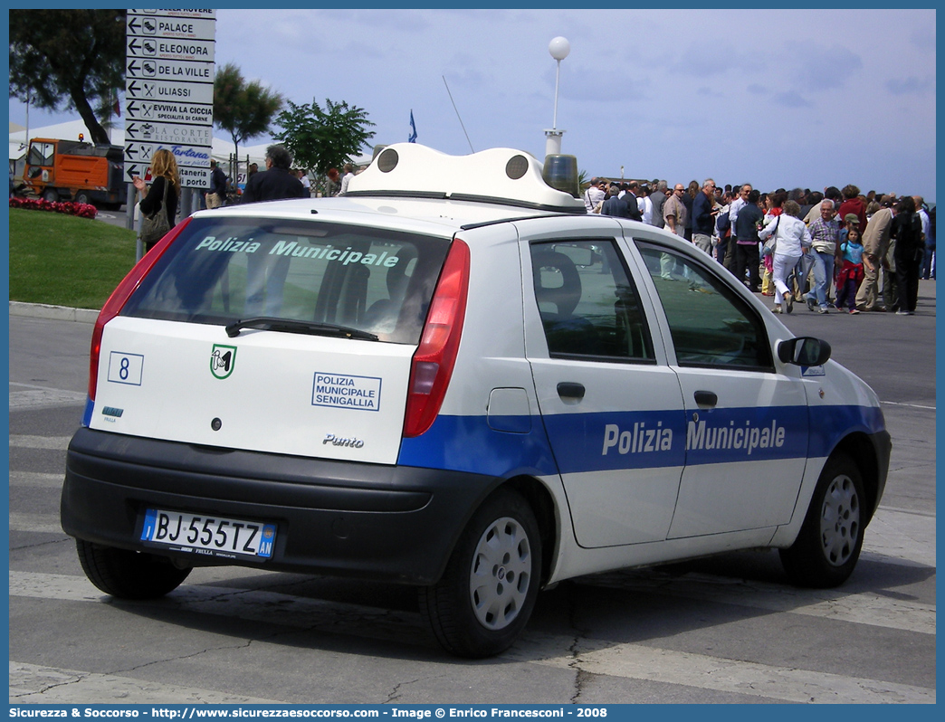 -
Polizia Municipale
Comune di Senigallia
Fiat Punto II serie
Parole chiave: Polizia;Locale;Municipale;Senigallia;Fiat;Punto