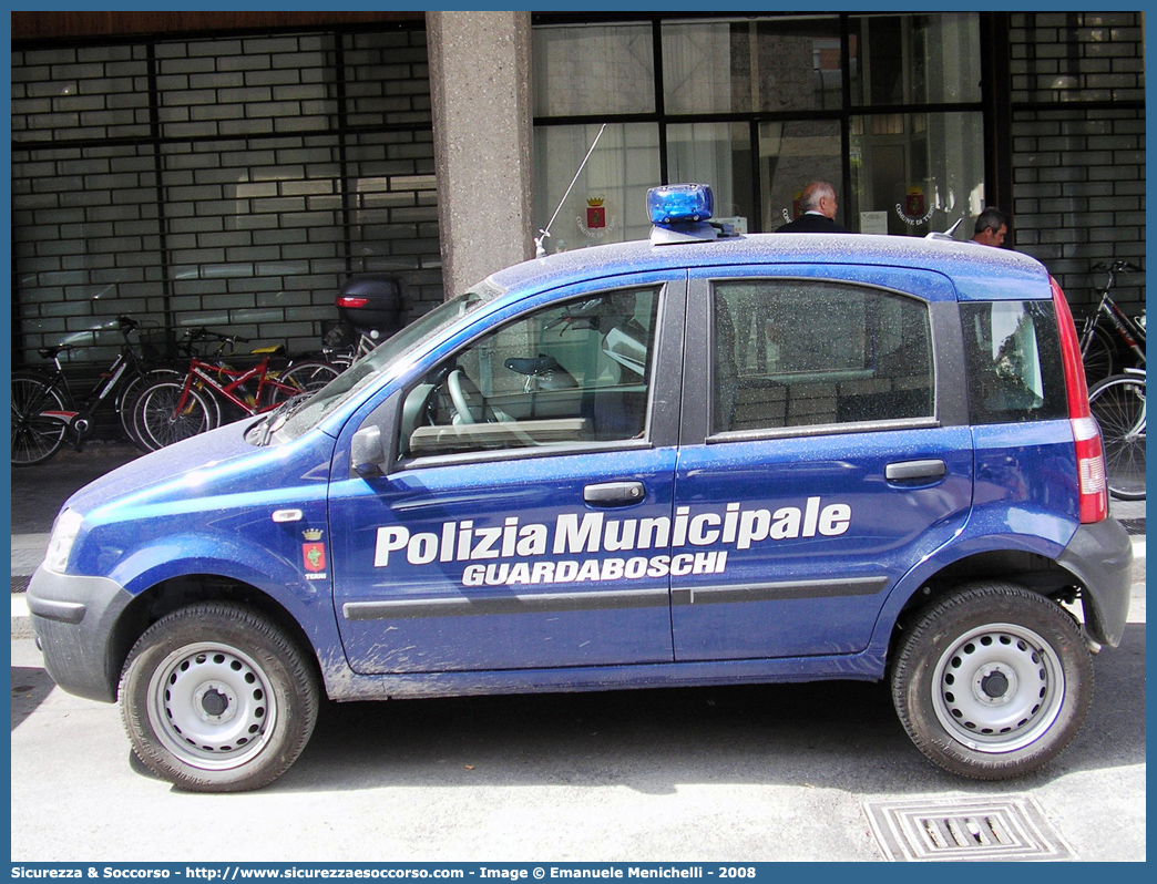 -
Polizia Municipale
Comune di Terni
Nucleo Guardaboschi
Fiat Nuova Panda 4x4
Parole chiave: Polizia;Locale;Municipale;Terni;Fiat;Nuova Panda;Guardaboschi