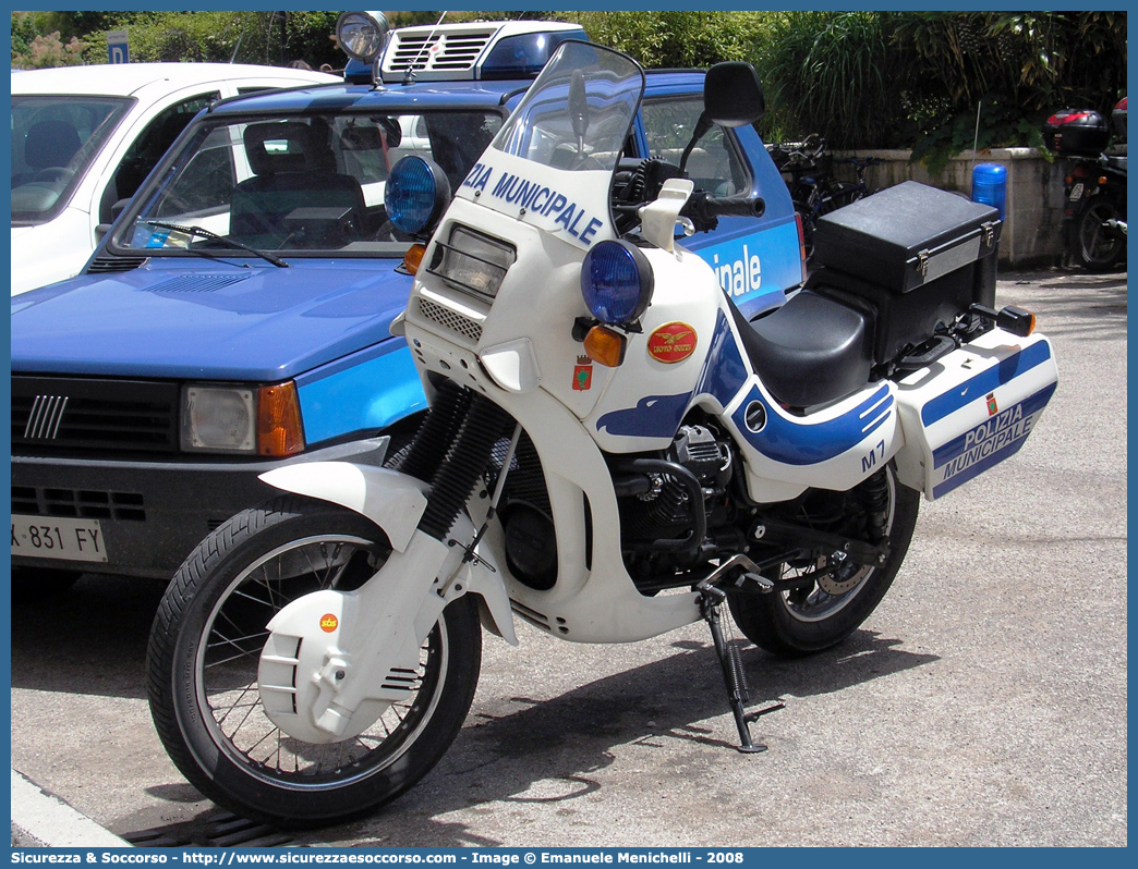 -
Polizia Municipale
Comune di Terni
Moto Guzzi NTX750
Parole chiave: Polizia;Locale;Municipale;Terni;Moto Guzzi;NTX750