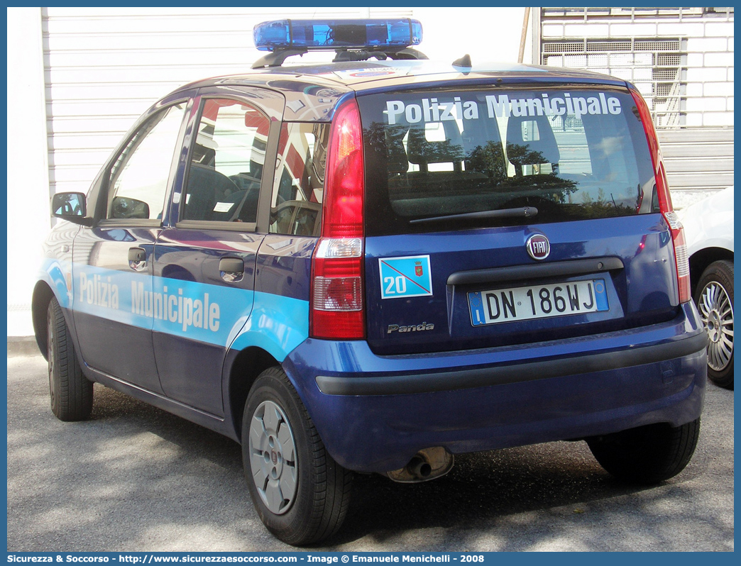 -
Polizia Municipale
Comune di Terni
Fiat Nuova Panda
Parole chiave: Polizia;Locale;Municipale;Terni;Fiat;Nuova Panda