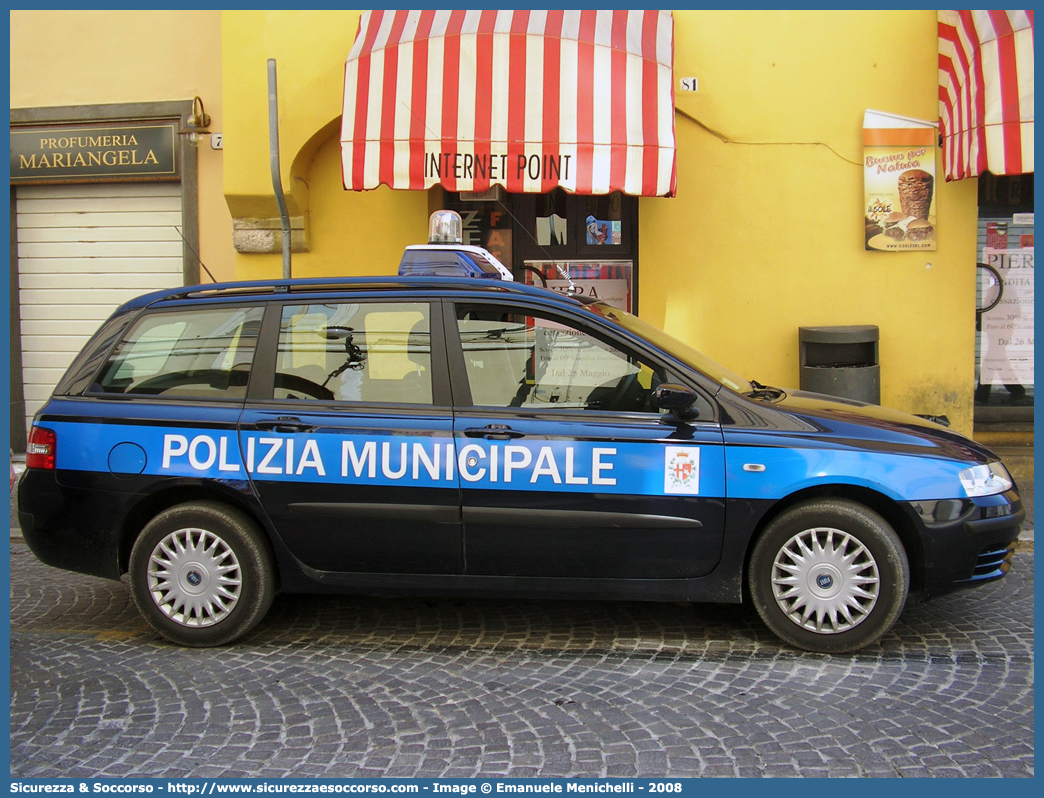 -
Polizia Municipale
Comune di Spoleto
Fiat Stilo Multiwagon
Parole chiave: Polizia;Locale;Municipale;Spoleto;Fiat;Stilo;Multiwagon