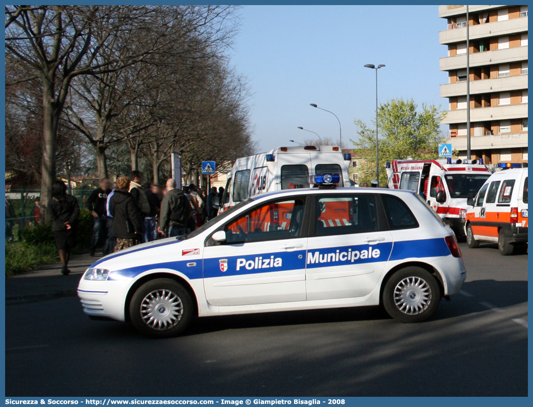 -
Polizia Municipale
Comune di Piacenza
Fiat Stilo
Parole chiave: Polizia;Locale;Municipale;Piacenza;Fiat;Stilo