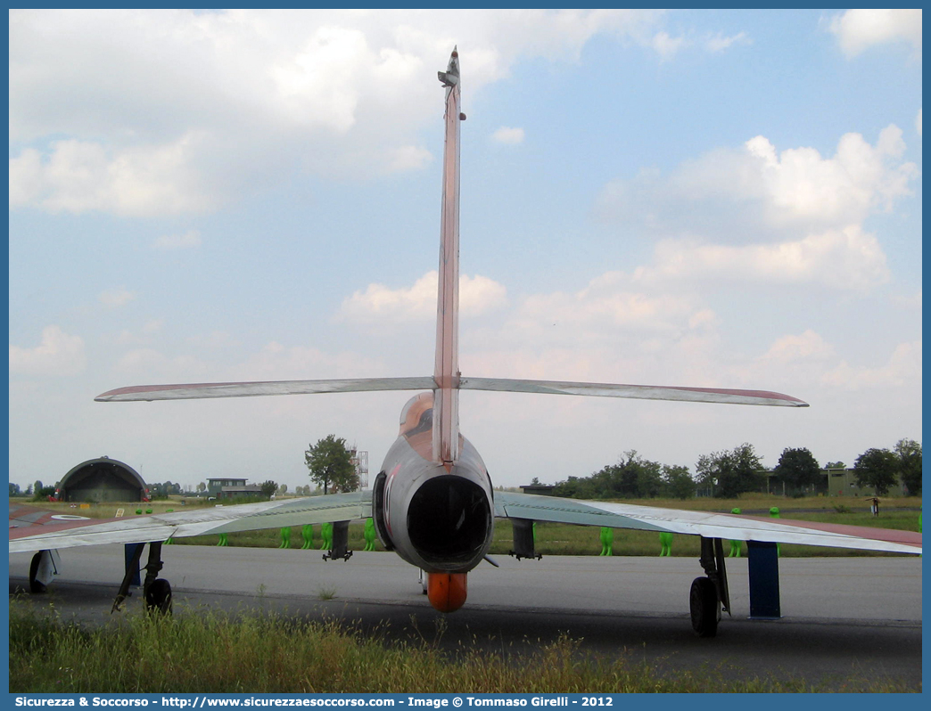 5-36591
Aeronautica Militare Italiana
Republic F-84F Thunderstreak
Getti Tonanti
Parole chiave: AM;A.M.I.;AMI;Aeronautica;Militare;Italiana;Republic;F-84F;F84;Thunderstreak;Getti;Tonanti