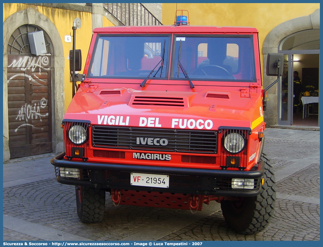 VF 21954
Corpo Nazionale Vigili del Fuoco
Iveco 40.10WM Scout
Parole chiave: Corpo;Nazionale;Vigili del Fuoco;Vigili;Fuoco;Iveco;40.10;WM;Scout;VM90;VM 90;AIB