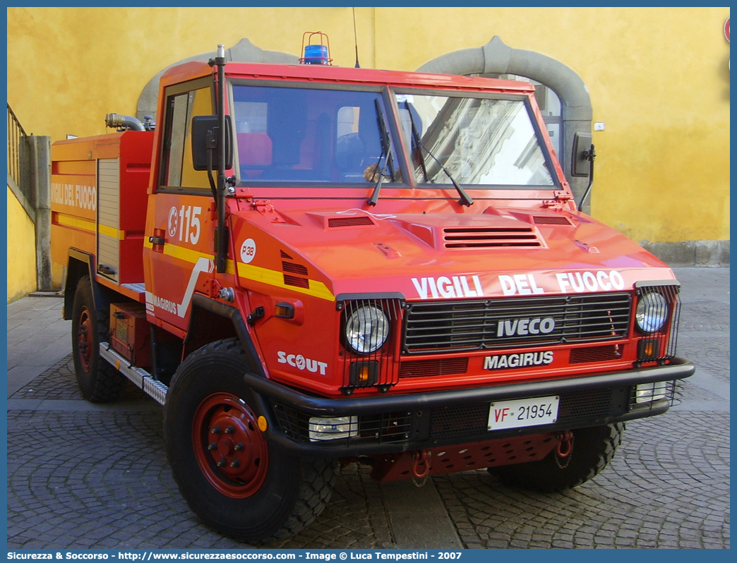 VF 21954
Corpo Nazionale Vigili del Fuoco
Iveco 40.10WM Scout
Parole chiave: Corpo;Nazionale;Vigili del Fuoco;Vigili;Fuoco;Iveco;40.10;WM;Scout;VM90;VM 90;AIB