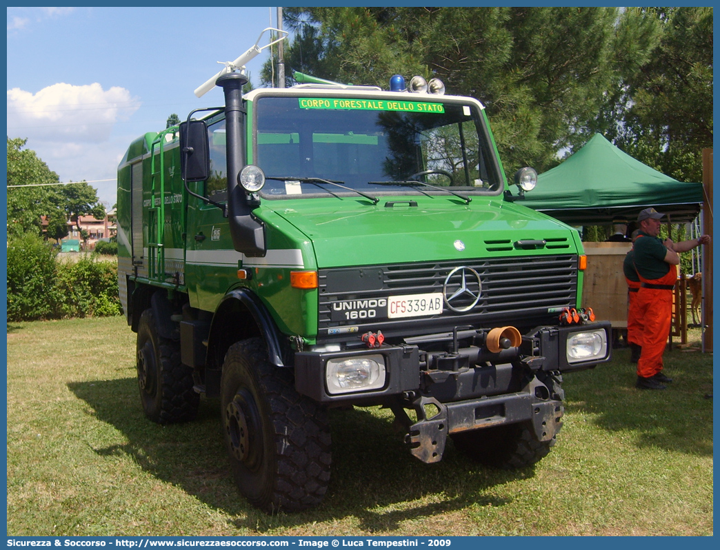 CFS 339AB
Corpo Forestale dello Stato
Nucleo Antincendio Boschivo
Mercedes Benz Unimog 1600
Parole chiave: Corpo;Forestale;Stato;Corpo Forestale dello Stato;CFS;C.F.S.;Antincendio;Boschivo;AIB;A.I.B.;Mercedes Benz;Unimog;1600